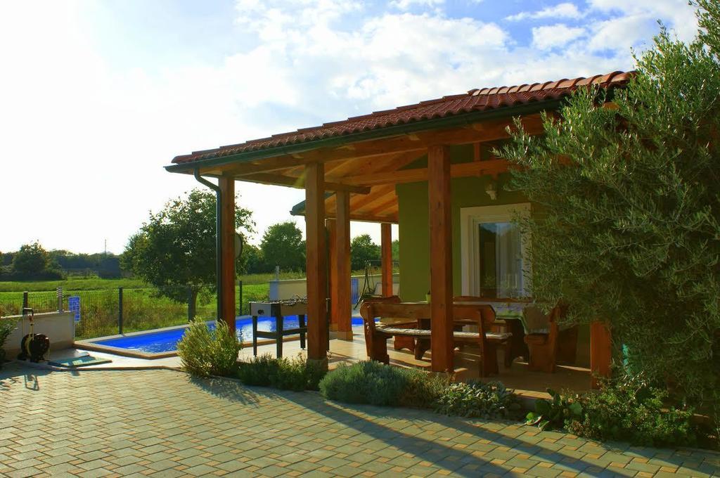 Holiday Home Tanja プーラ 部屋 写真